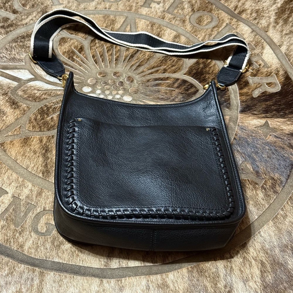 Style & Co Whipstitch Black Medium Crossbody- Pre-owned, Good Condition